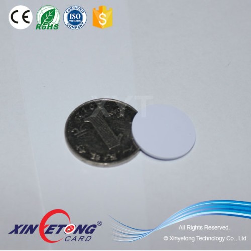 Etiqueta de ropa etiqueta de moneda de Ntag213 el dia13mm más pequeño en blanco etiqueta NFC