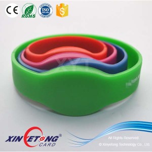 13.56Mhz custom Printing Adjustable RFID Silicone Wristband Bracelets in Swimming Club